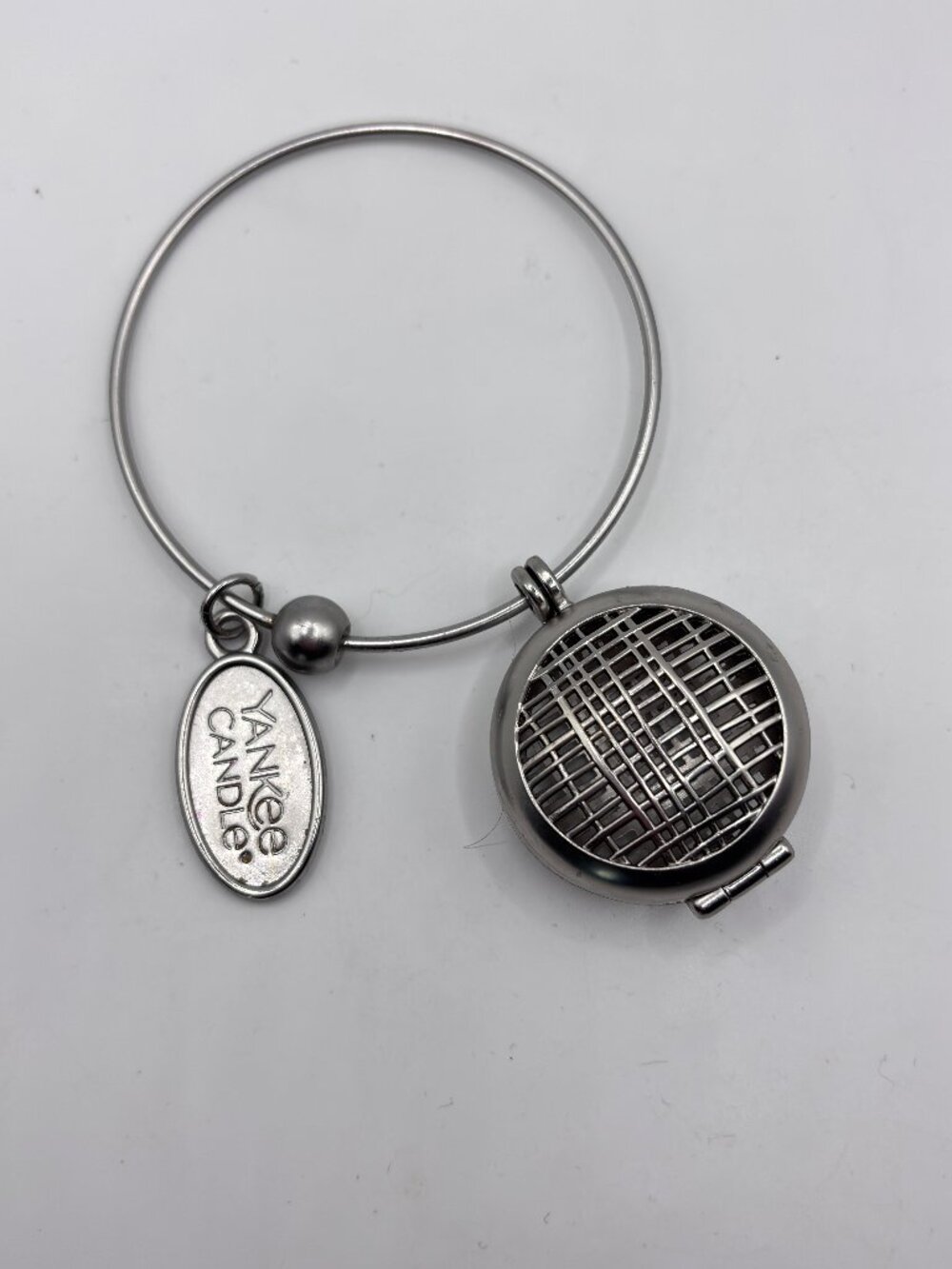 Yankee Candle Charming Scents Car Accessory Locket Silver Pewter Air Freshener